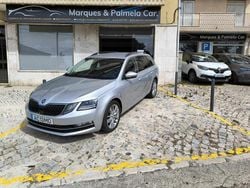 Cinzento Usado 2020 Skoda Octavia Carrinha | € 18.749 (Preço justo)