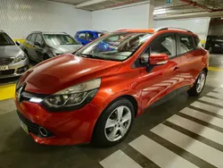 Vermelho Usado 2013 Renault Clio GrandTour Dynamique Carrinha | € 8.580 (Preço justo)