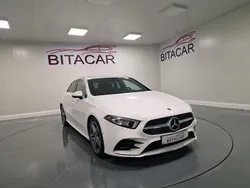 Branco Usado 2019 Mercedes A180 AMG line | € 25.950 (Preço elevado)