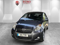 Cinza Usado 2011 Toyota Yaris Active Citadino | € 8.900 (Preço elevado)