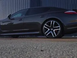 Cinzento Usado 2012 Porsche Panamera Sedan | € 36.500 (Preço justo)