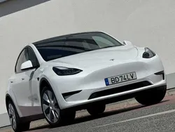 Branco Usado 2023 Tesla Model Y SUV | € 39.800 (Preço justo)