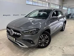 Cinza Usado 2024 Mercedes GLA250 SUV | € 48.800 (Preço justo)