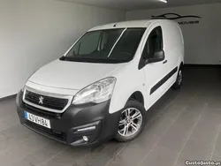 Branco Usado 2018 Peugeot Partner Monovolume | € 11.250 (Preço justo)