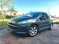 Cinzento Usado 2008 Peugeot 207 | € 3.950