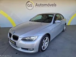 Cinza Usado 2009 BMW 320 Performance Coupé | € 10.500