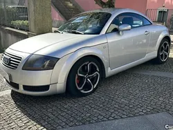 Cinza Usado 2001 Audi TT S-Line | € 8.490