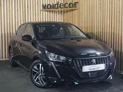 Preto Usado 2021 Peugeot 208 Allure Citadino | € 14.750 (Preço justo)