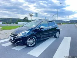 Preto Usado 2016 Peugeot 208 Citadino | € 8.900 (Preço justo)
