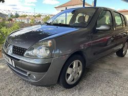 Cinzento Usado 2002 Renault Clio II Citadino | € 2.900 (Super Preço)
