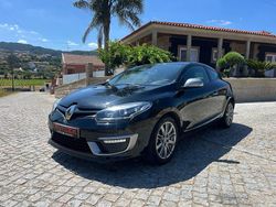 Preto Usado 2015 Renault Mégane III Citadino | € 10.750 (Preço elevado)