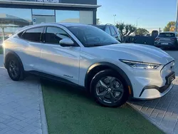 Cinza Usado 2023 Ford Mustang Mach-E Premium SUV | € 46.500