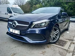 Azul Usado 2017 Mercedes A180 AMG line Citadino | € 18.500 (Preço justo)