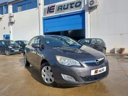 Cinzento Usado 2012 Opel Astra Edition Citadino | € 8.500 (Preço elevado)