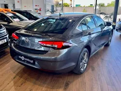 Cinza Usado 2022 Opel Insignia Business Edition Citadino | € 18.350