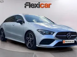 Cinza Usado 2020 Mercedes CLA180 AMG line Sedan | € 28.490 (Preço justo)