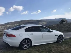 Usado 2017 Jaguar XE R-Sport Sedan | € 26.000 (Caro)