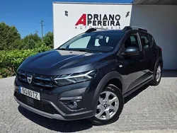 Cinza Usado 2021 Dacia Sandero Comfort Citadino | € 13.990 (Preço justo)