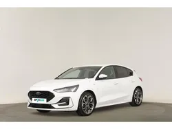 Branco Usado 2023 Ford Focus ST-Line X Carrinha | € 22.690 (Preço justo)