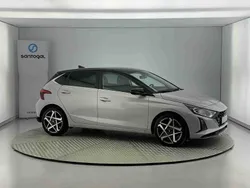 Cinzento Usado 2023 Hyundai i20 | € 17.940 (Preço justo)