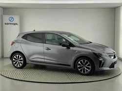 Cinzento Usado 2024 Mitsubishi Colt Invite Citadino | € 17.260 (Preço justo)