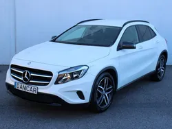 Branco Usado 2016 Mercedes GLA200 Style SUV | € 23.800 (Preço justo)