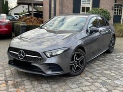Cinza Usado 2021 Mercedes A250 AMG line Sedan | € 28.800 (Preço justo)