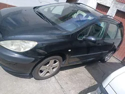 Usado 2004 Peugeot 307 Sedan | € 2.700 (Preço justo)