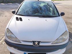 Usado 2001 Peugeot 206 Sedan | € 1.790 (Preço elevado)