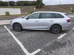 Cinzento Usado 2023 Skoda Octavia Carrinha | € 25.500 (Preço justo)