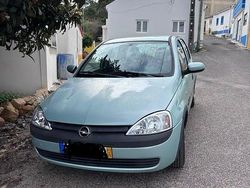 Usado 2001 Opel Corsa Sedan | € 1.500
