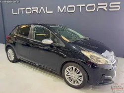 Preto Usado 2019 Peugeot 208 Style Citadino | € 9.900 (Bom preço)