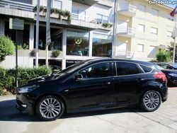 Preto Usado 2018 Ford Focus ST-Line Citadino | € 13.500 (Bom preço)