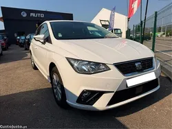 Branco Usado 2019 Seat Ibiza Citadino | € 10.900