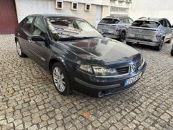 Usado 2007 Renault Laguna III Sedan | € 3.200