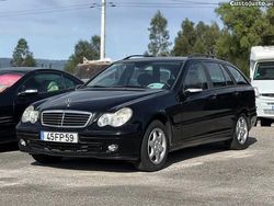 Preto Usado 2005 Mercedes C200 Avantgarde Sedan | € 7.500 (Preço justo)