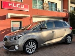 Cinza Usado 2016 Kia Carens Monovolume | € 17.900 (Preço justo)