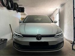 Cinzento Usado 2021 VW Golf VIII Citadino | € 19.000 (Preço justo)