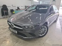 Cinza Usado 2022 Mercedes CLA250e Shooting Brake Style Carrinha | € 29.400