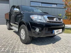 Preto Usado 2009 Toyota HiLux Pickup | € 23.500