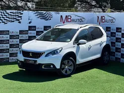 Branco Usado 2019 Peugeot 2008 Signature Sky SUV | € 16.900 (Preço justo)
