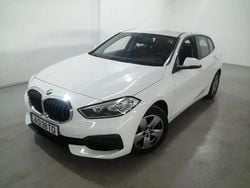 Branco Usado 2022 BMW 116 Advantage Citadino | € 22.990 (Preço justo)