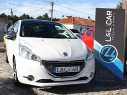 Branco Usado 2012 Peugeot 208 Citadino | € 11.900 (Caro)