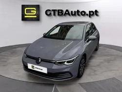 Cinzento Usado 2021 VW Golf VIII | € 26.499 (Preço justo)