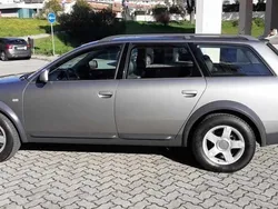 Cinzento Usado 2004 Audi A6 Carrinha | € 10.500