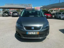 Cinza Usado 2011 Seat Alhambra Style Monovolume | € 11.900