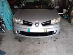 Usado 2008 Renault Mégane III Sedan | € 6.000 (Preço elevado)