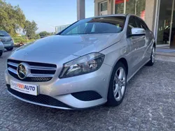 Cinza Usado 2014 Mercedes A180 Urban | € 13.990 (Preço justo)