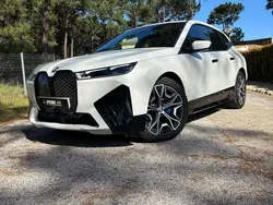 Branco Usado 2022 BMW iX Shadowline SUV | € 54.990 (Preço justo)