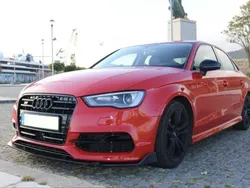 Vermelho Usado 2015 Audi S3 Sedan | € 28.000